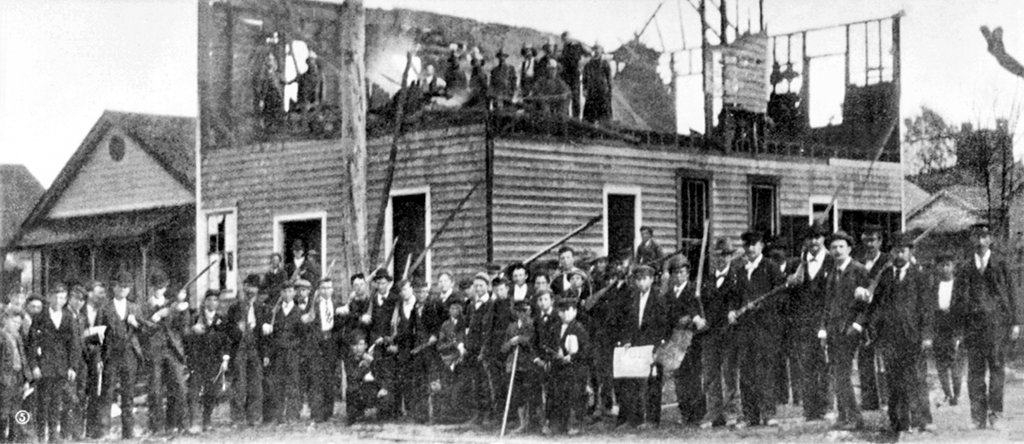 The end of the 19th century saw a rise in white supremacy politics as a backlash to Black political success in NC. This led to the violent 1898 Wilmington race riot, a coup d'etat of 2,000+ white men that overthrew the legitimate local govt & killed 60+ Black citizens.