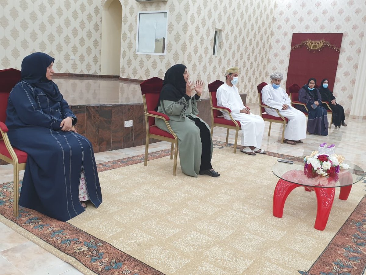 وزارة التنمية الاجتماعية (@mosdoman) on Twitter photo كما إلتقت معالي <a href="/laila_alnajjar/">ليلى النجار</a> مساء اليوم برئيسات جمعيات المرأة العمانية بمحافظتي شمال وجنوب الباطنة ، وأكدت معاليها على دور جمعيات المرأة التوعوي والتنموي ومعالجة بعض القضايا الاجتماعية لاسيما التي تخص المرأة والأسرة وكبار السن . كما إلتقت معالي <a href="/laila_alnajjar/">ليلى النجار</a> مساء اليوم برئيسات جمعيات المرأة العمانية بمحافظتي شمال وجنوب الباطنة ، وأكدت معاليها على دور جمعيات المرأة التوعوي والتنموي ومعالجة بعض القضايا الاجتماعية لاسيما التي تخص المرأة والأسرة وكبار السن .