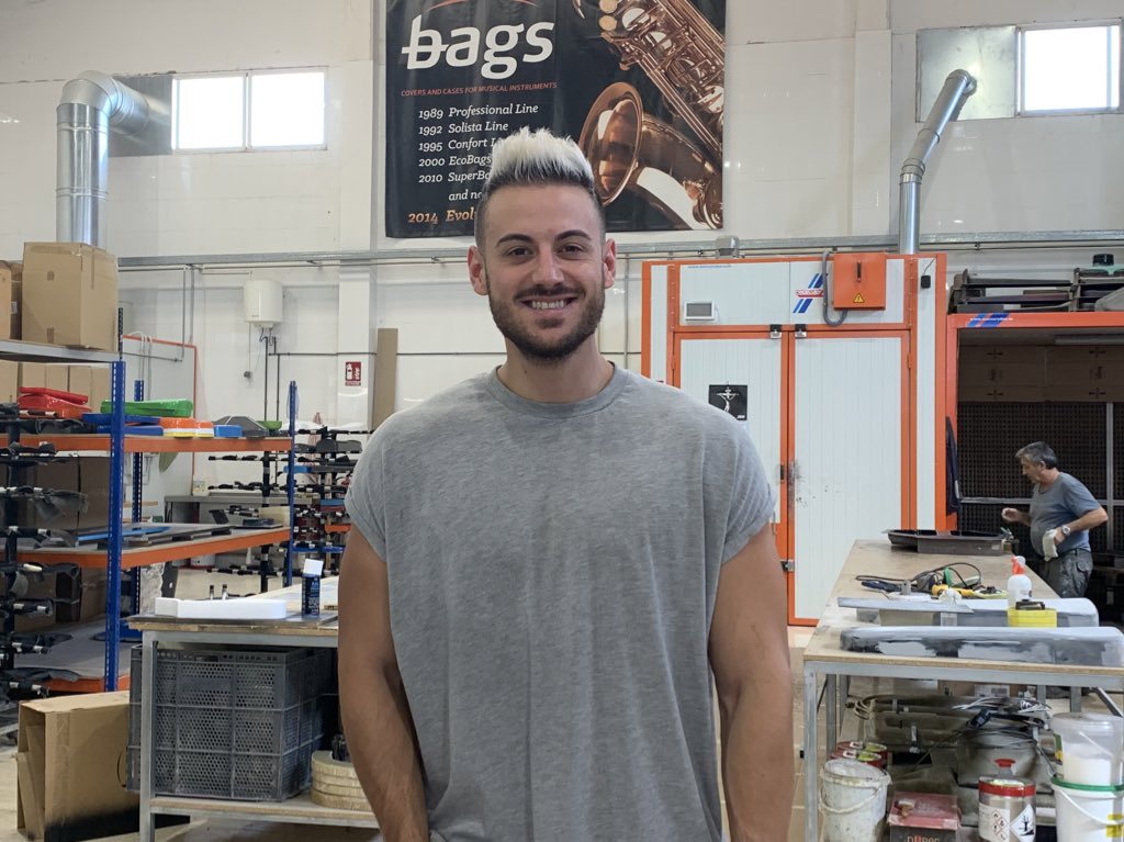 Hace unos días nos visitó <a href="/SamuHerreroSax/">Samu Herrero</a> , para dejar a punto su nuevo estuche y así poder viajar mejor en sus próximas giras!! En breve os daremos más información sobre sus proyectos!! 
Gracias por venir!!