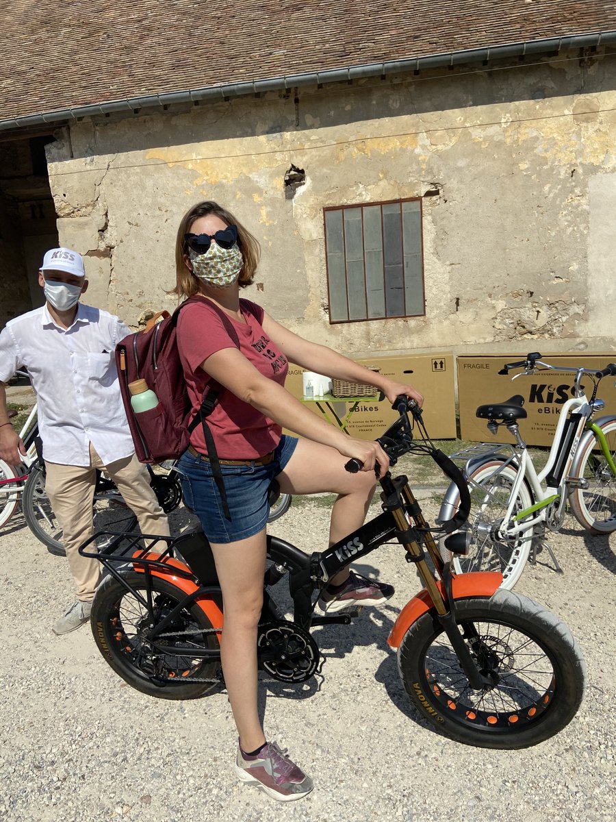 WIPSEntreprises's tweet photo. De plus en plus de bonnes raisons de laisser la voiture au garage et de se rendre en #velo au travail sur #courtaboeuf en toute sécurité et avec du style (vélo KISS ebike). On a testé et adopté ;-) https://t.co/JWDDGSSU1g