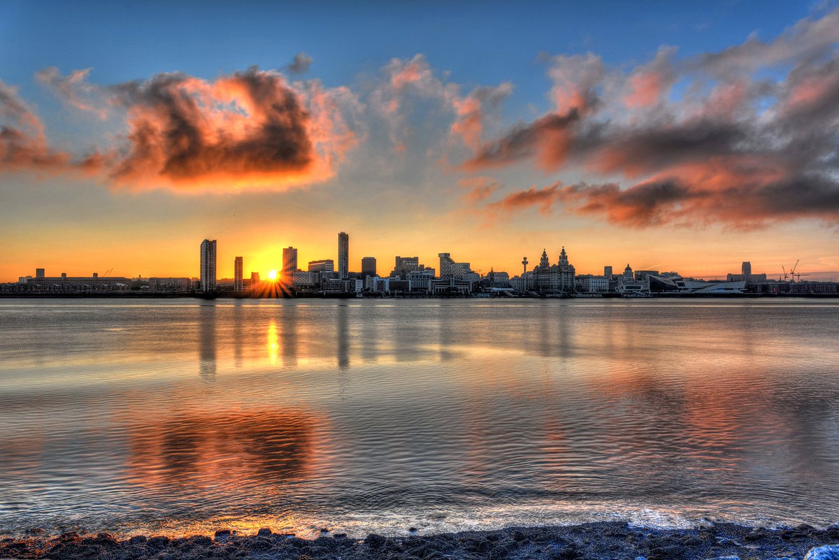 New competition. 
Retweet and follow (if you haven't already) for a chance to win this 12 x 8 inch Liverpool Waterfront Sunrise print. The draw will be on Sunday, 20th September.