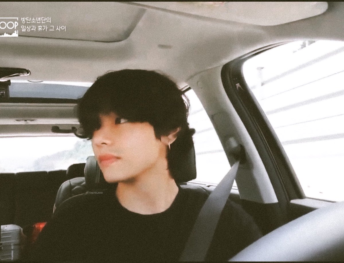 how can taehyung looks so beautiful he is just driving