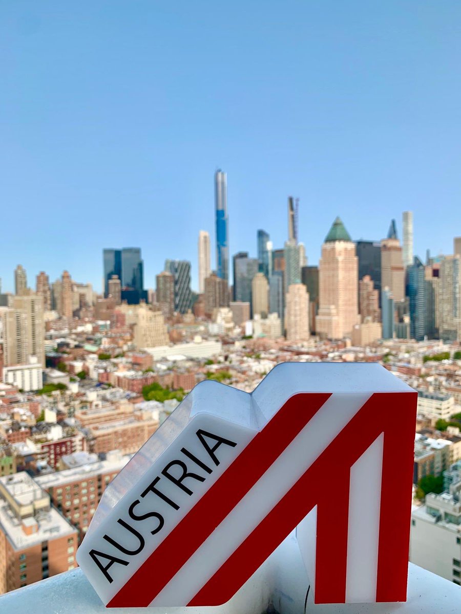 mfriedl_nyc's tweet photo. Now live on our #webinar on travel regulations between #Austria and the #US, our second most important export market with #immigration lawyer #ChristianZeller @wko_aw @Austria_in_US @usembvienna @AustriainUSA @WKOe https://t.co/oFlcYG5yJj
