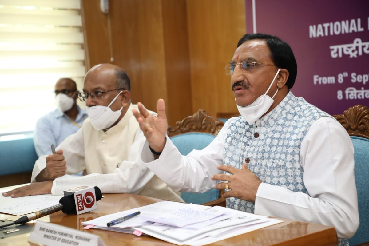 EduMinOfIndia's tweet photo. Defence Minister of India @rajnathsingh; Union Education Minister @DrRPNishank; MoS, @YASMinistry @KirenRijiju &amp; MoS for Education @SanjayDhotreMP educated the volunteers of NSS, @Nyksindia, NCC &amp; UBA on #NEP2020 today. #YouthforNEP2020 #ShikshakParv #NEPTransformingIndia https://t.co/C3SjmaYjHa