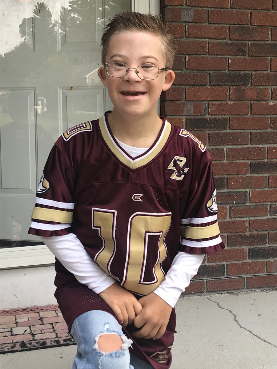 fistbumpkid's tweet photo. 1st day of 8th Grade! #igotthis https://t.co/76t72yv0NI
