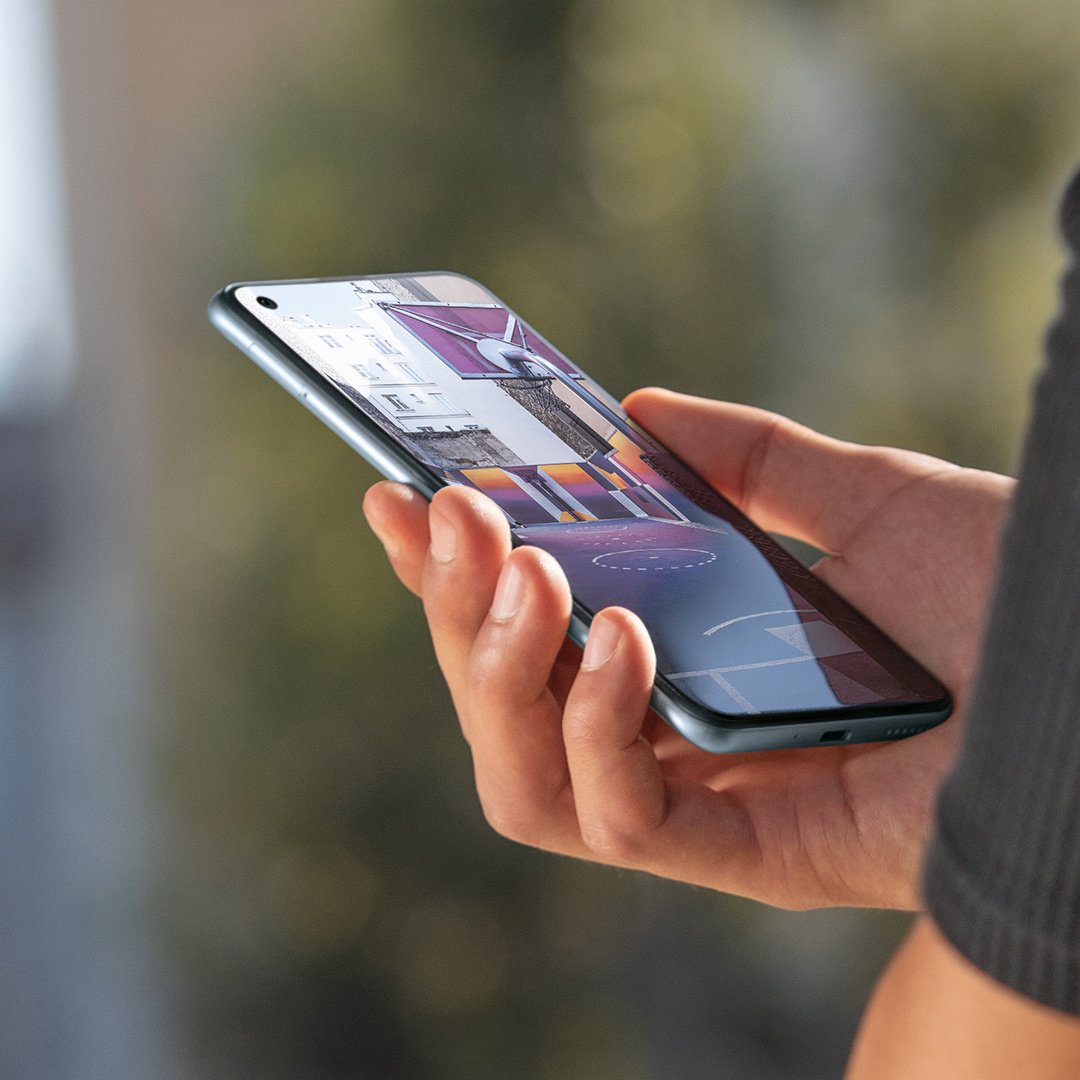 🧐 Team lecteur d'empreinte ou team reconnaissance faciale ? Les deux options dispos sur le View5 et View5 Plus.