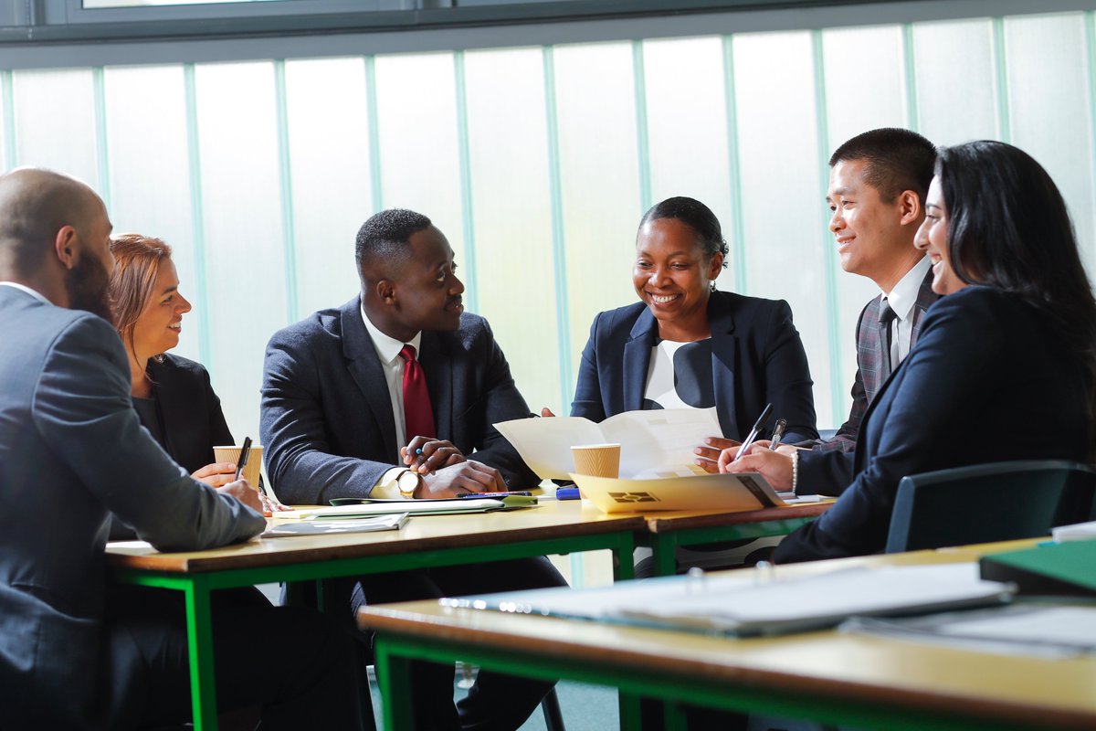 Harrisinst's tweet image. Calling all BAME teachers - come join us for our FREE Diverse Leaders training.  Let us help you take that step into leadership!

harriscrystalpalace.org.uk/1984/diverse-l…

#thinkharris #thinkteaching #BAMEed #SLTChat #womenEd