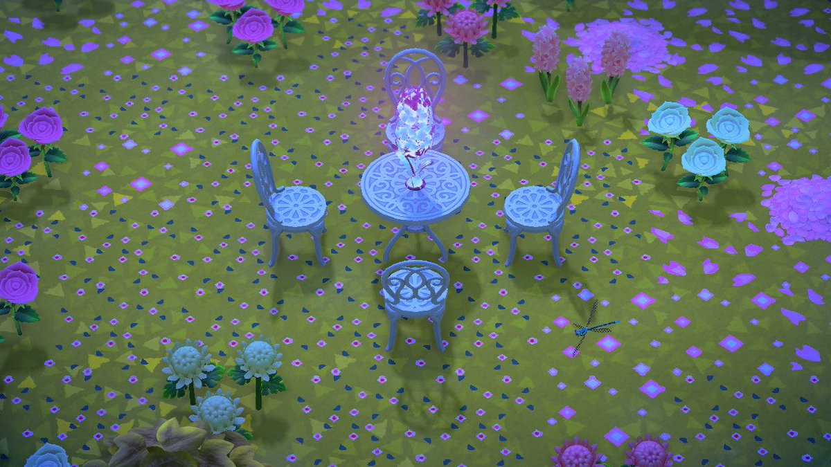 BlueMoonACNH's tweet photo. Hyacinth lamps! @CrossingTrade #acnhtrade #acnhtrades #acnhvillagertrade #acnhvillagertrades
#acnhcamoitems #acnhgiveaway
#acnhcamo #acnhshop #acnhinspo https://t.co/ID2lfJH21V