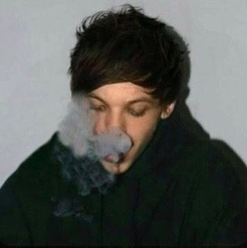 louis tomlinson smoking; a VERY much needed thread.