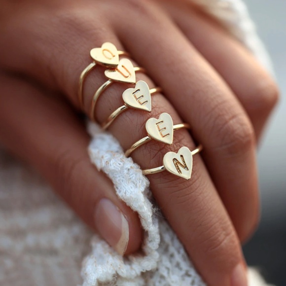 LisaG1111's tweet image. So good I had to share! Check out all the items I'm loving on @Poshmarkapp from @HouseofdeanRoe #poshmark #fashion #style #shopmycloset #clothstone #americaneagleoutfitters: posh.mk/Z4zP9RCPP9