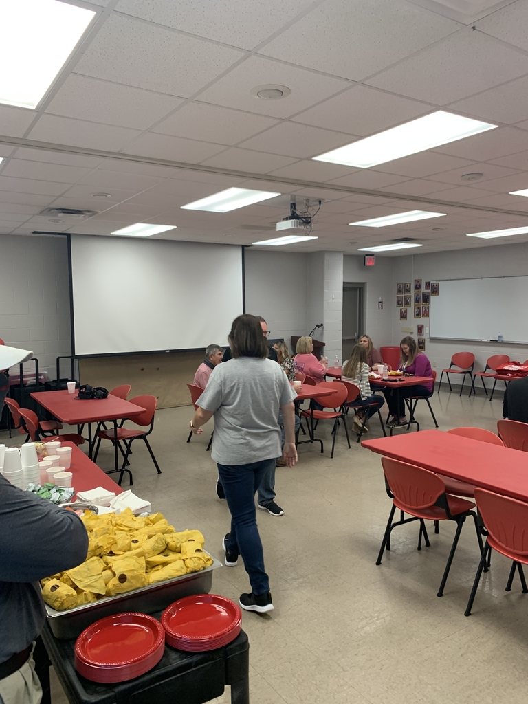 CarthageISD's tweet photo. Thank you Coach Surratt and CHS coaches for treating the faculty and staff to an end of 1st 6 weeks breakfast. https://t.co/8q3rA9u51N