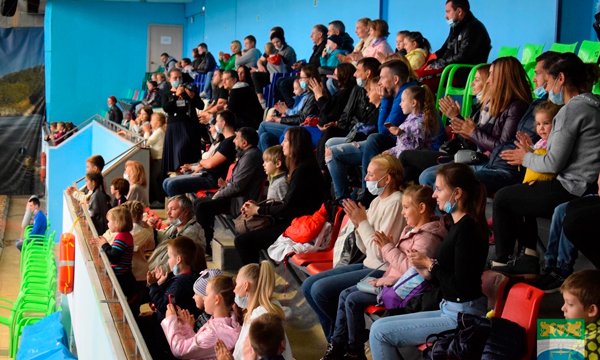 Первоклассники Петроградского района посетили Санкт-Петербургский дельфинарий dlvr.it/RglTn3