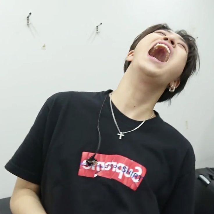 Happiest ars day, youngjae! #DalDiYoungjaeDay  #햇살달디영재_생일축하해  #GOT7  @GOT7Official  #OurSoulmateYoungjaeyou can hear youngjae's laugh without watching video   (a thread)