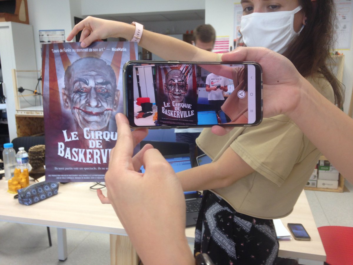 edulab_r2's tweet image. Le hackathon de rentrée des master Numic s&apos;achève à Rennes 2, avec (et dans un timing très serré) des projets déjà très aboutis. Bravo à tous !