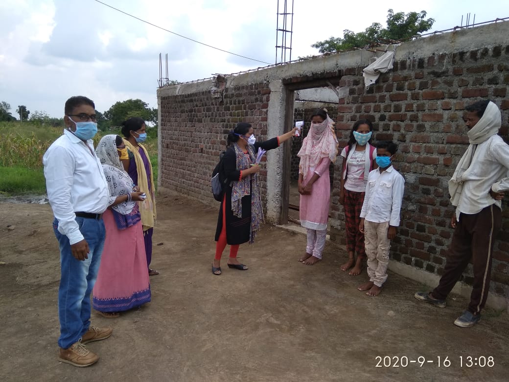<a href="/virendra_uprale/">विरेन्द्र उपराले</a> <a href="/ChouhanShivraj/">Shivraj Singh Chouhan</a> @8b03285868 जब भविष्य में कोई मामा <a href="/ChouhanShivraj/">Shivraj Singh Chouhan</a> से पूछेगा की 2020 में कोरोना के काल में जिन योद्धाओं ने आपका साथ दिया आपने उनके लिए क्या किया।
तब आप जवाब देना हमने उनको 24 घंटे काम दीया और दाम कुछ नहीं दिया, शोषण किया और पेट भर झूट बोला कि खूब दिया।
@8b03285868
#संविदा_को_चाहिए_नियमितीकरण