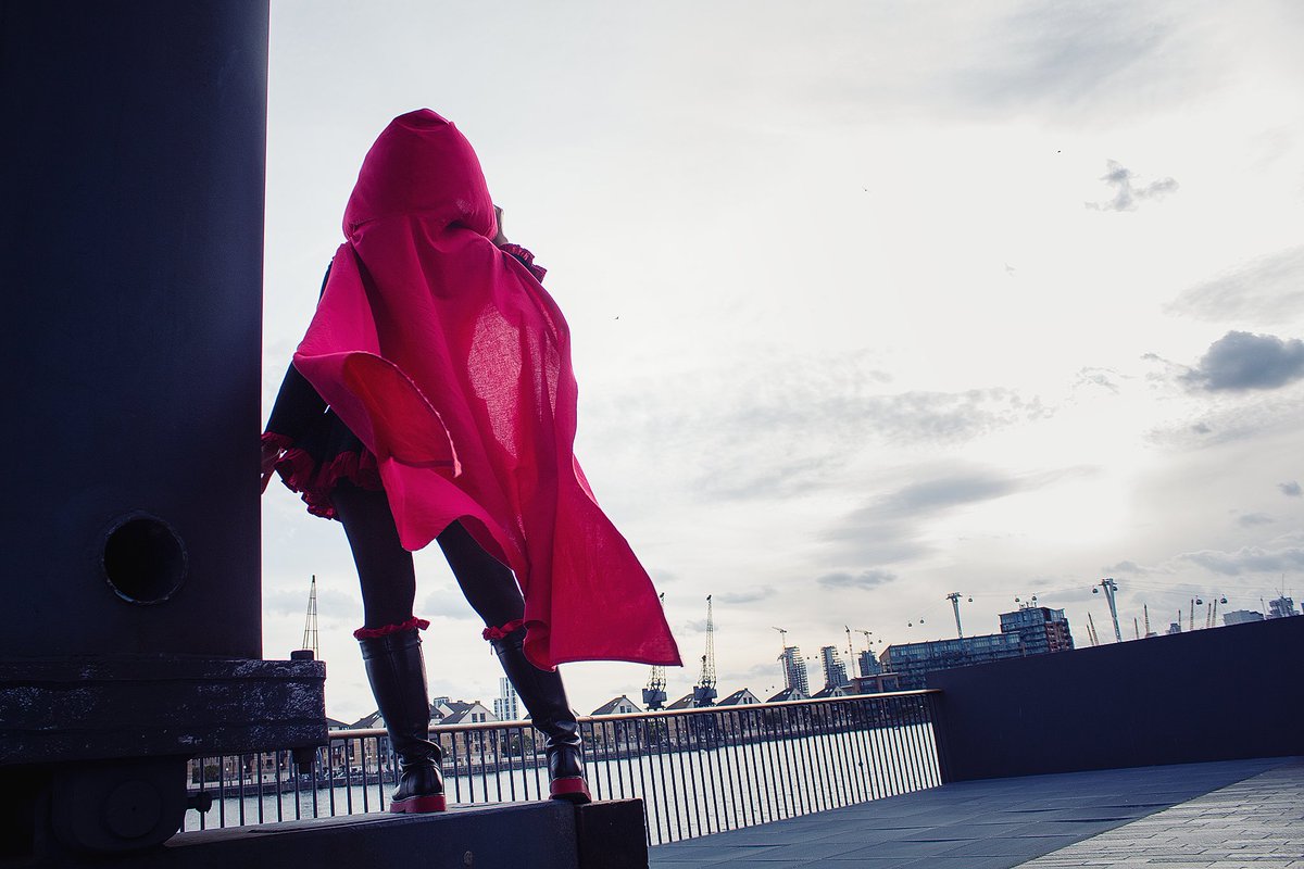 kazenary's tweet photo. To celebrate the #RWBY panel later Iβm sharing some photos from #RTXLondon 2018 I havenβt posted yet! Iβm super excited - I love RWBY so much β₯οΈπ₯Ί and Ruby is my best girl!
π· @reem_tau
Ruby Rose cosplay is selfmade by me @kazenary
#rwbycosplay #RTXatHome #RubyRose #RTX https://t.co/kLTiJqMILS