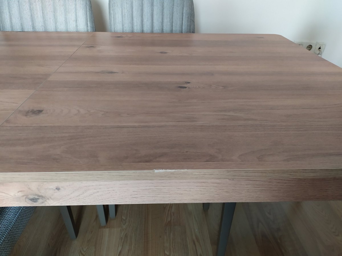 Caner190789's tweet photo. @Enza_Home Getirdiginiz sıfır yemek masasının üst tablası, yine çözüm yok.. izmit outlet centredan aldık ve tüketici haklarına gidin cevabı alıyoruz. https://t.co/gY27cmzTXm