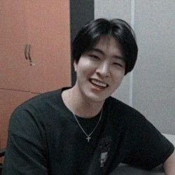 Thank you for being our best sunshine!! Your laugh always brighten up our days. We love you #DalDiYoungjaeDay  #햇살달디영재_생일축하해  #GOT7  @GOT7Official  #OurSoulmateYoungjae(end of thread)