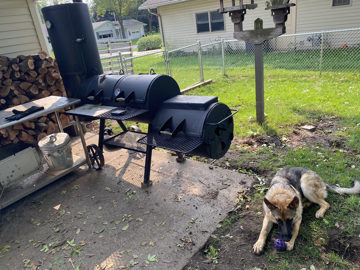 CraigCrypto's tweet photo. @PeterMcCormack Mmmm... meat
Pork butt on mine today https://t.co/5ihPs6bNlg