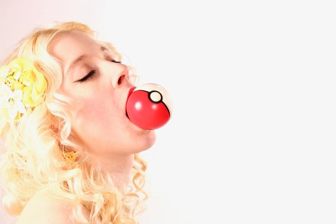 Sexy #pikachu sets are up on patreon, #manyvids and pornhub, links are in the bio! #pokemon #pokemoncosplay<a href="/tag/pikachu"class="tags">#pikachu</a><a href="/tag/manyvids"class="tags">#manyvids</a><a href="/tag/model"class="tags"><span>#model</span></a><a href="/tag/modelling"class="tags"><span>#modelling</span></a><a href="/tag/blonde"class="tags"><span>#blonde</span></a><a href="/tag/cosplayer"class="tags"><span>#cosplayer</span></a><a href="/tag/cosplay"class="tags"><span>#cosplay</span></a>