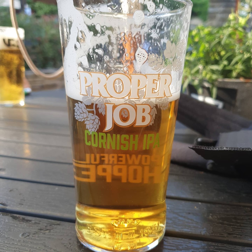 One more day to go on our away job, so I think we deserve a pint of Proper Job. Pics to follow tomorrow. 
@st_austell_brewery 
@masterclasskitchens 
<a href="/masterclass_st/">Steve Tough</a> 
#isleofpurbeckkitchens 
#kitchendesign 
#masterclass 
#masterclasskitchens
#workingaway … instagr.am/p/CFNAs_JDsFh/