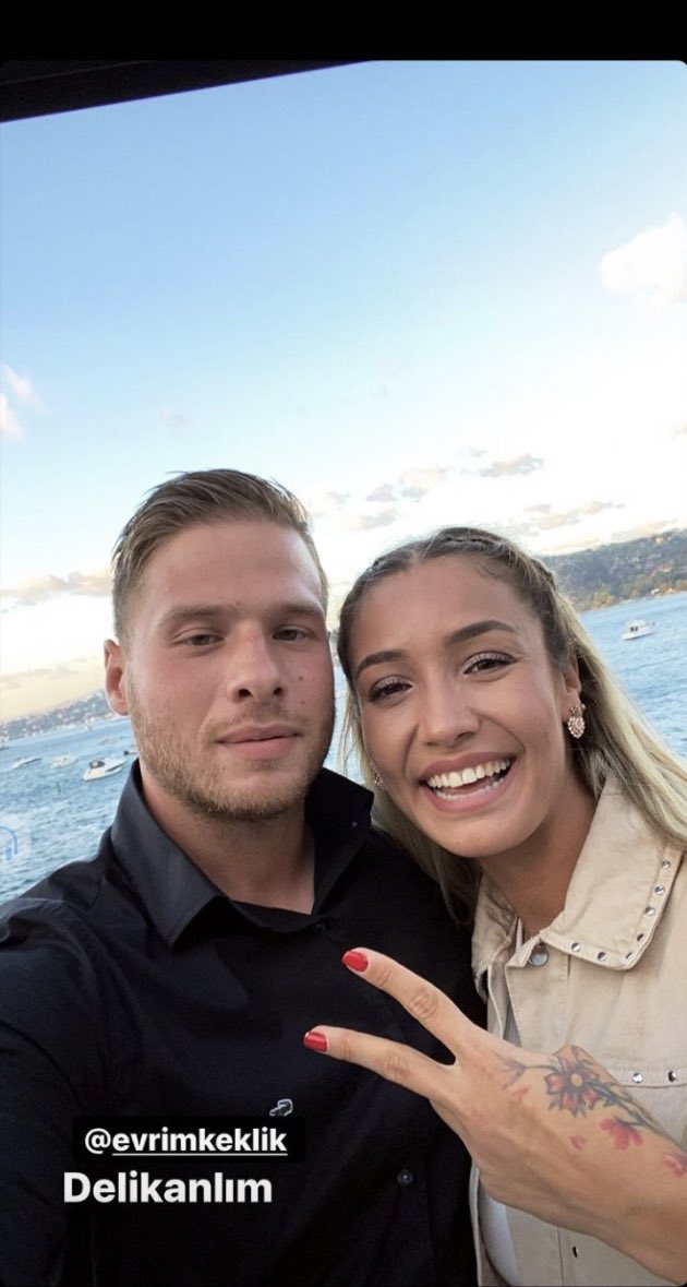 Biz düştük kaldırmayın🙉