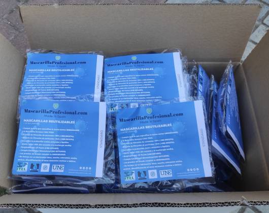 Actualidad/ Son muchos los centros educativos que están repartiendo mascarillas personalizadas entre sus profes y alumnos. Mascarillas “made in #Alcorcón”. Te lo contamos 👇👨‍💻👩‍💻🤳 #mascarillas #seguridad #colegios 

bit.ly/32ynFPF 😷