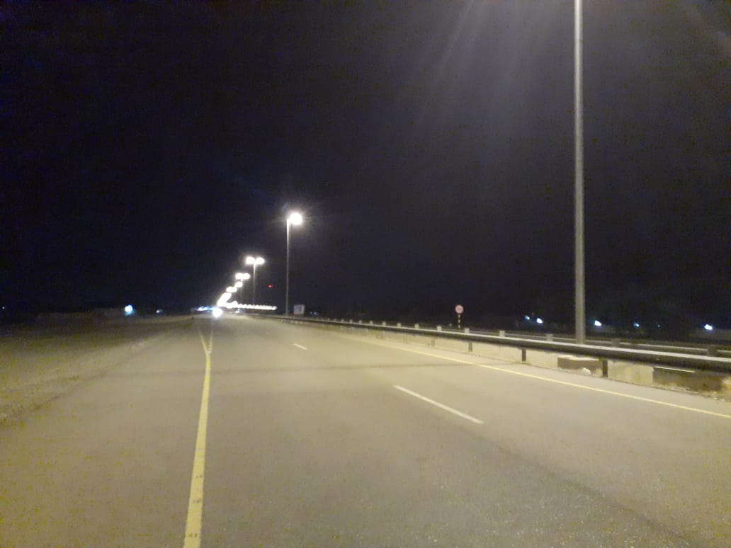 sultanmalabri's tweet photo. الحمدلله
مع إعطاء المحافظات صلاحيات أوسع تم تشغيل أعمدة الإنارة في الشارع الرئيسي عبري البويضاء
وستكتمل خلال الأيام القادمة
عند تركيب العدادات
شكرااااالكم سعادة الشيخ
ابو زياد نجيب الرواس
سعادة الشيخ الوالي
المجلس البلدي
مدير عام البلديات
الأخوة الفنيين 
والخير قادم بتعاون الجميع https://t.co/5512Xg1l45