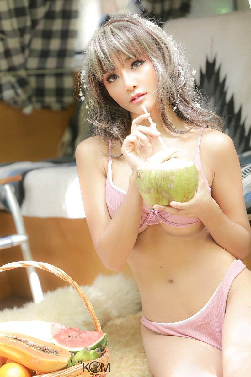 AAlxaro's tweet photo. Coconut https://t.co/51sNg3kstJ