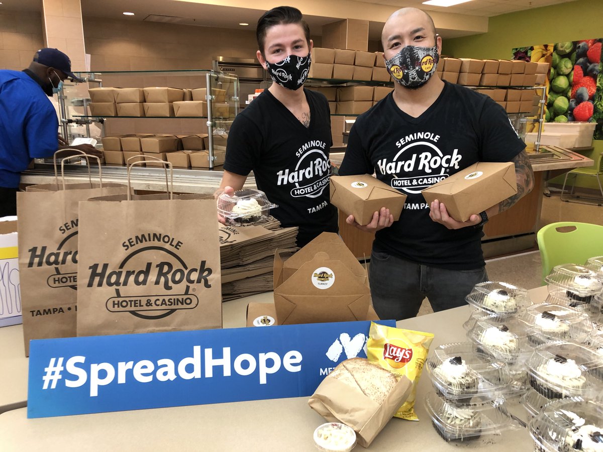 Thank you <a href="/SHRTampa/">Seminole Hard Rock Tampa</a> for delivering lunch to 100 of our families and 250 of our kids on our Tampa campus. Today, they are enjoying turkey sandwiches, chips, pasta salad and cookies and cream cake for dessert! 😋💙

#SpreadHope