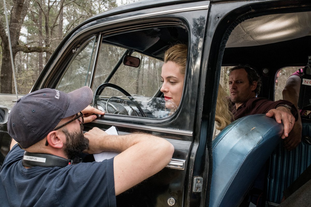 netflixqueue's tweet photo. Exclusive look behind the scenes of The Devil All the Time with Director Antonio Campos and cast members Tom Holland, Robert Pattinson, Bill Skarsgård, Riley Keough and Jason Clarke. 

Now playing globally on @netflixfilm. https://t.co/7BDl1fJN3w