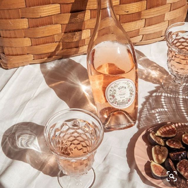 Et si on prolongeait l'été ? 😊 Nouveaux concepts, nouveaux lieux, au <a href="/Novotel_FR/">Novotel France</a> Paris Porte de Versailles ! 💕

🌸 ROSÉ, le Restaurant : une carte résolument provençale
🌸 ROSÉ, le Café : une offre sur place ou à emporter toute la journée

🍷🍸 rose.restaurant 🍷🍸
