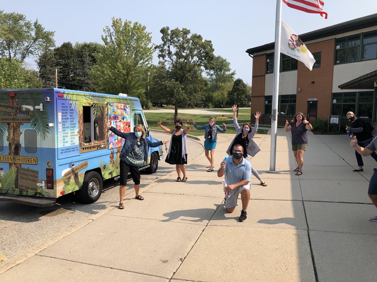 An ice cream truck from our amazing ⁦<a href="/NBSPTO/">North Barrington PTO</a>⁩. #NBSColtPride. An awesome break to a very productive in-service day. Thank you so much!