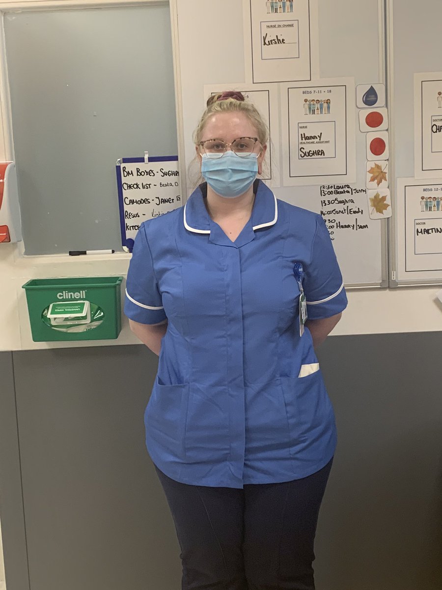 Stephanieker01's tweet photo. Here is Emily who worked with the gastro team since May as an aspirant nurse, she now has her PIN number and has joined us a Staff Nurse. I am sure she will be an amazing Gastro Nurse #teamgastro @hatchell_karen @GastroNW https://t.co/uu8hNDOuPE