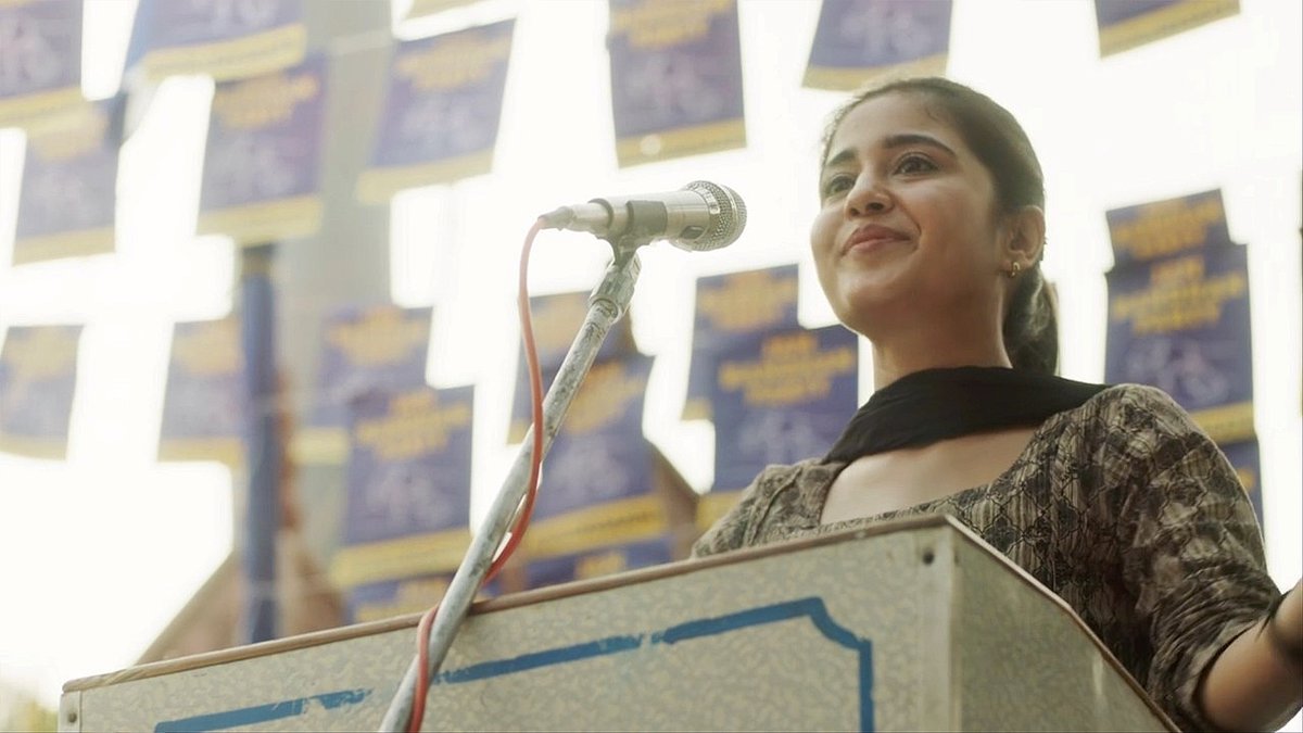 YehHaiMirzapur's tweet image. इस स्माइल के लिए forever canvassing करने तैयार हैं हम ❤️
#37DaysToGo #Mirzapur2