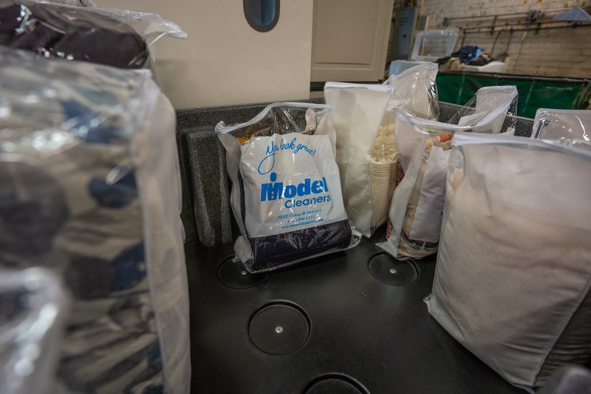 modelcleaners's tweet image. Has anyone noticed its been chilly in the mornings!? We have! Fall is coming and winter is close behind. Make sure to get all your blankets and comforters out of storage, cleaned and ready to go before its too late! Stay warm friends. 
ModelCleaners.com