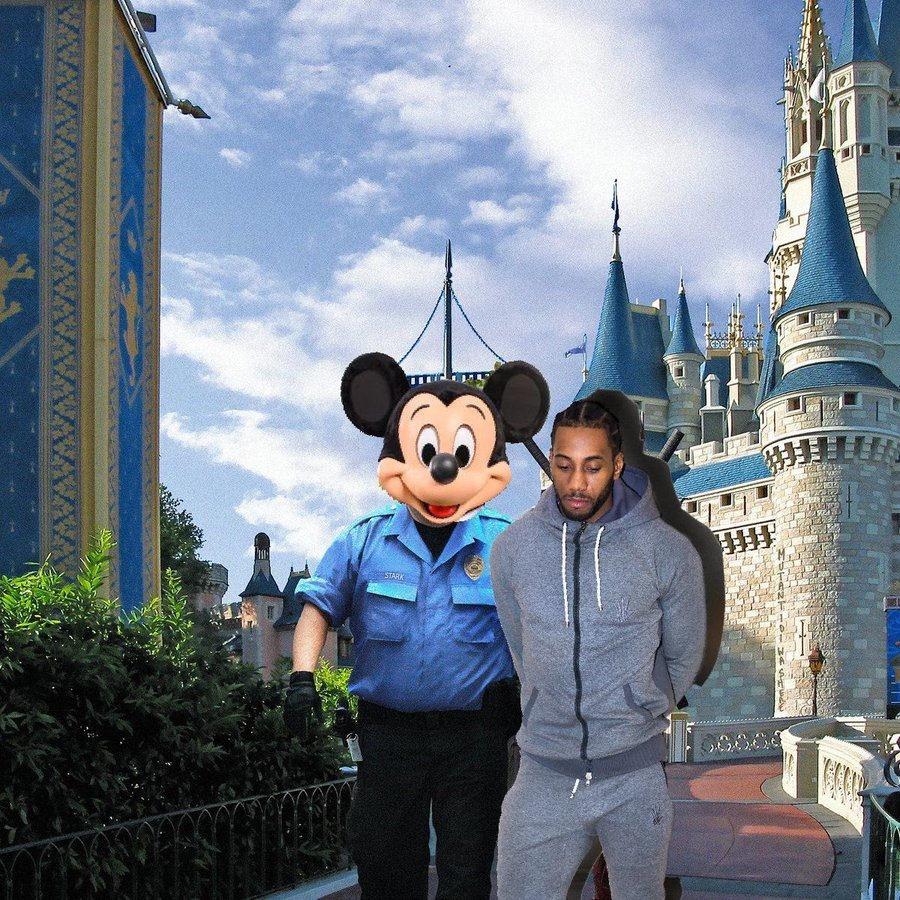 Kawhi being escorted off the premises 🤣🤣