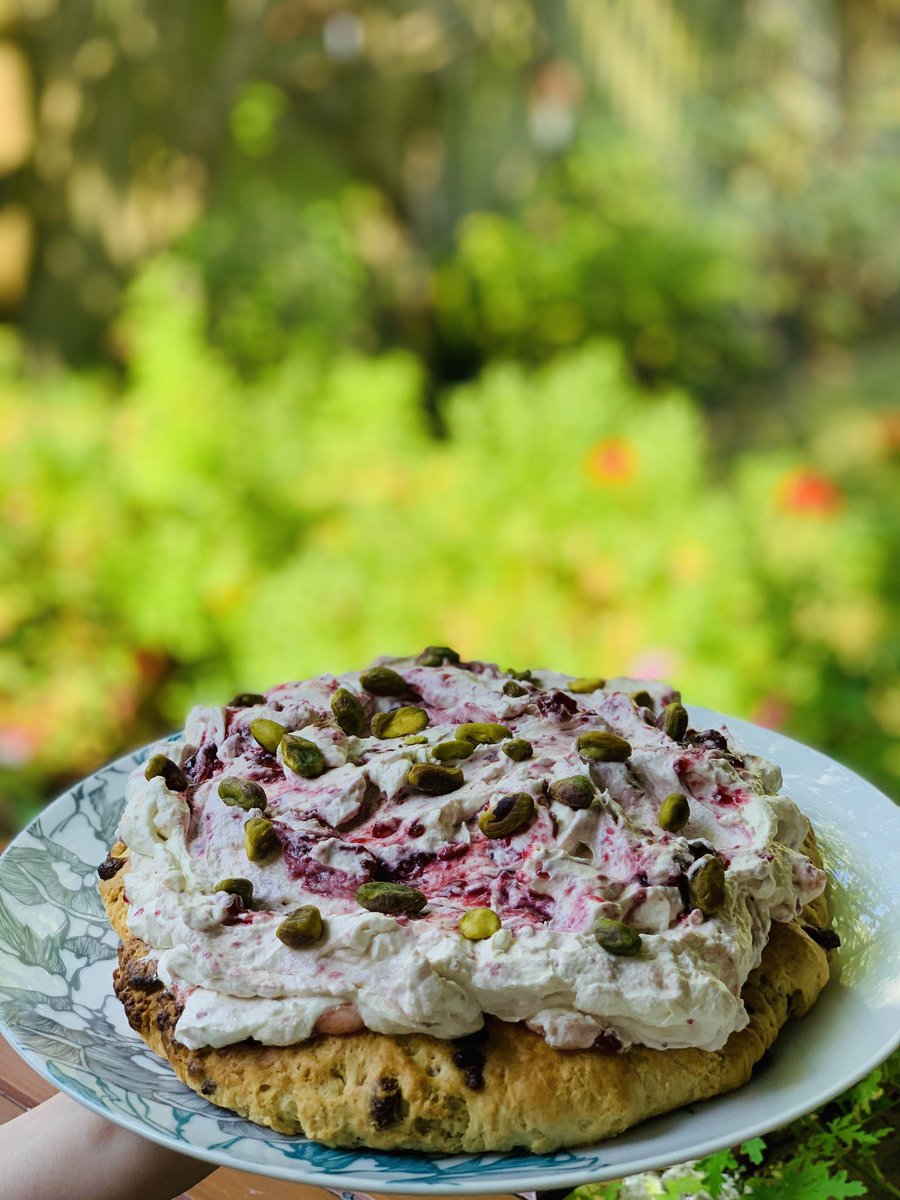 gizele_gh's tweet photo. My Cherry 🍒 scone pizza 😋 Thank you so much Nadiya @BegumNadiya https://t.co/Uk6BbsKsMQ