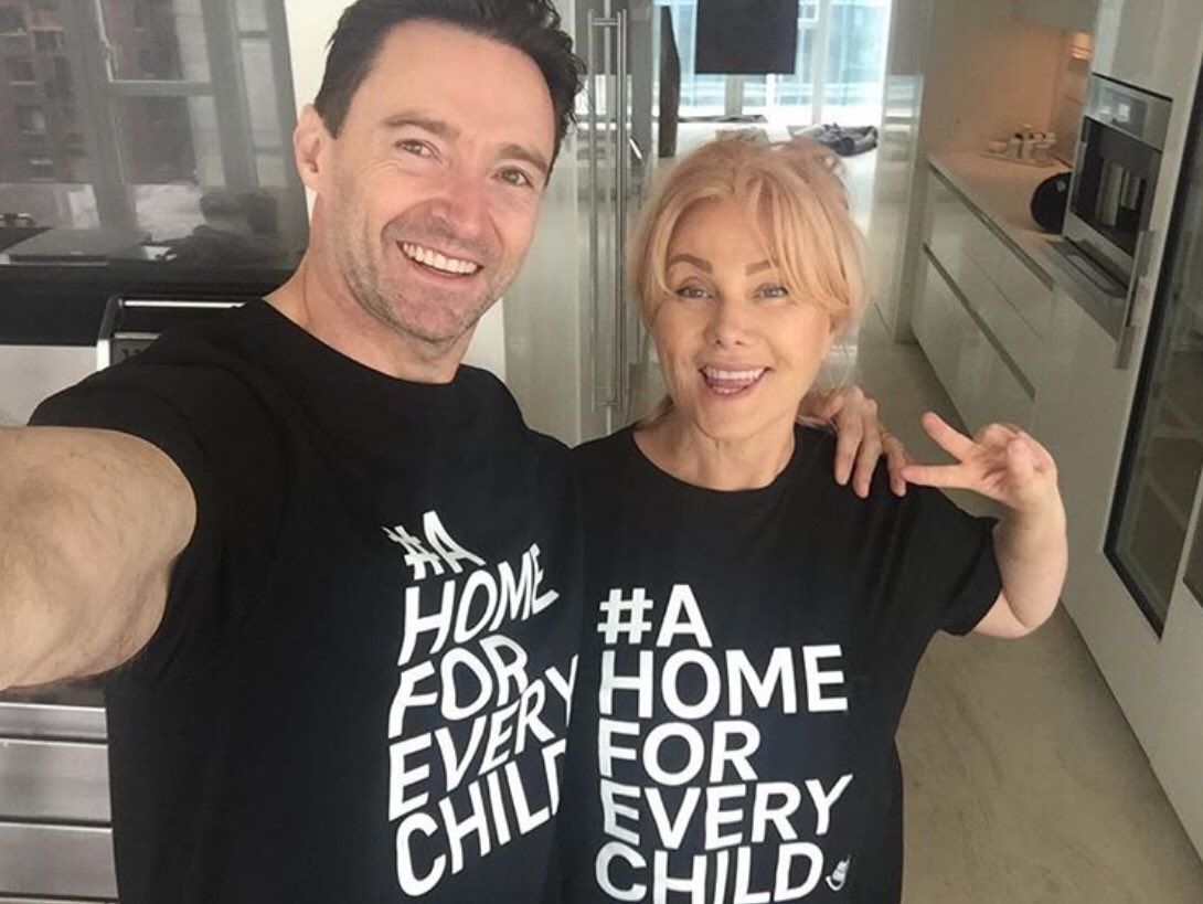 JackmansLanding's tweet image. It’s National Working Parents day today and these are two of the best. 💞 #hughjackman #deborraleefurness #adoptchange #globalcitizen #nationalworkingparentsday2020 📸 Hugh Jackman