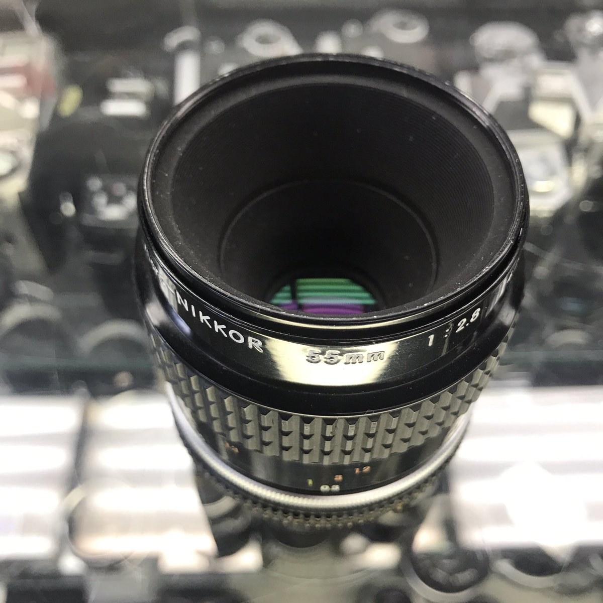 fantailmedia's tweet photo. Always wanted an affordable “Macro” lens for your new “mirrorless” camera and you know you’re going to manual focus anyway? This “M42” (aka “screwmount”) and the right KIWI adapter gets you there for just over $110 for both pieces; seen @NationalCamera . #shoplocal #orderinline https://t.co/JxwWJ7OiUB