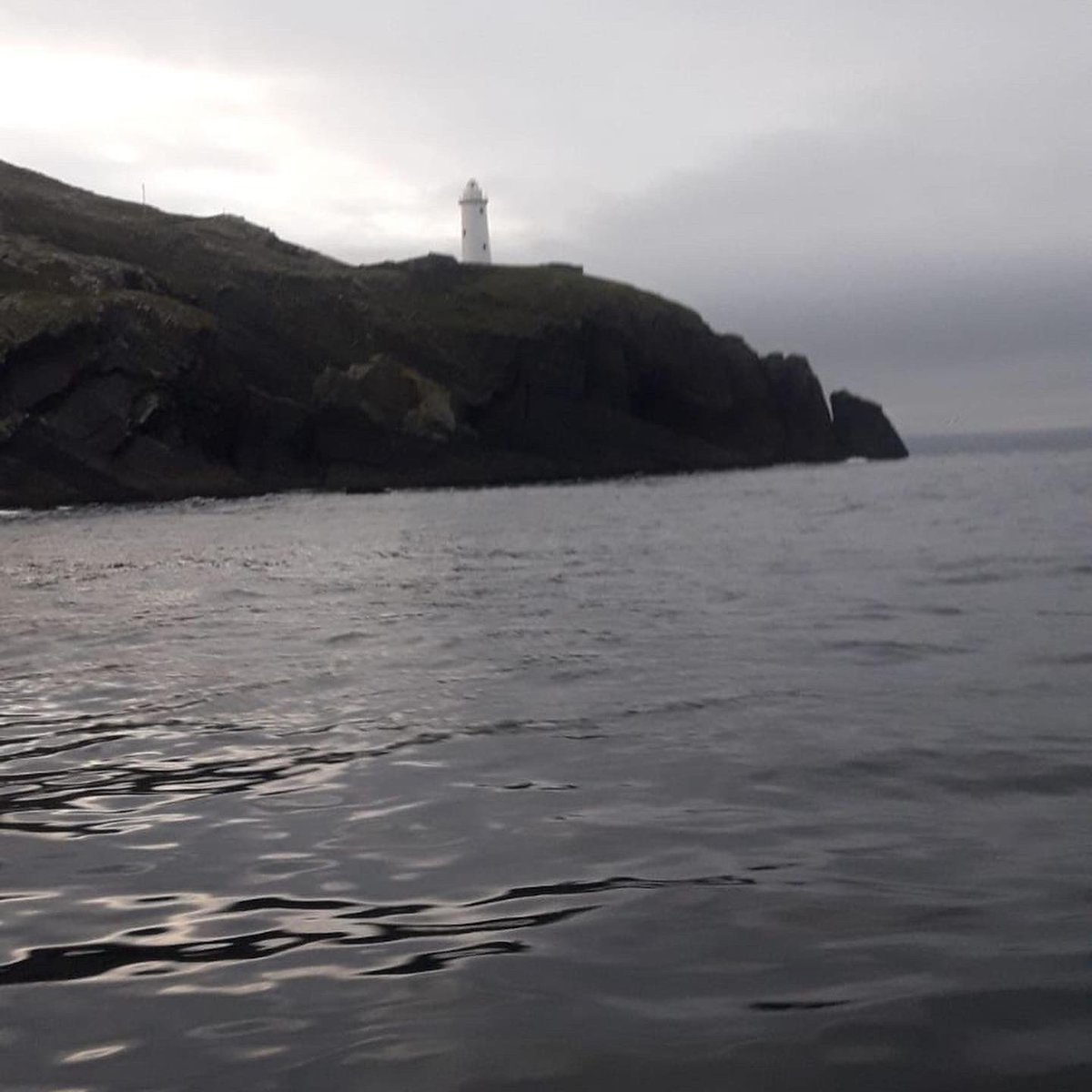 SSI_WHOLESALE's tweet photo. Martin heading out early this morning on the hunt for some nice big prime fish for us for the weekend. Fingers crossed! #safefishing https://t.co/wNmeDuMyYg