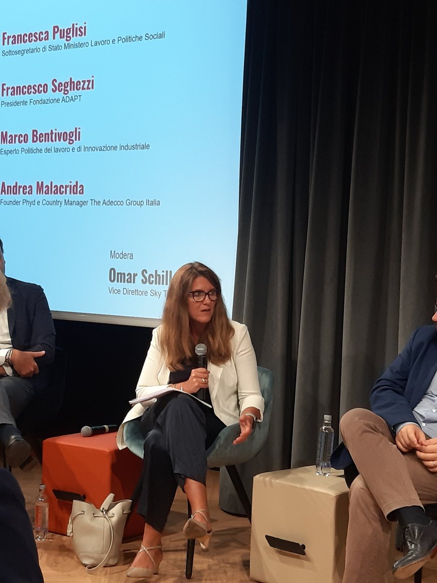 PuglisiPD's tweet image. Dobbiamo sostenere imprese e lavoratori nella lunga transizione ecologica e digitale, resa ancora più difficile dalla crisi #COVID19 Piattaforma #PHYD è  investimento nel capitale umano