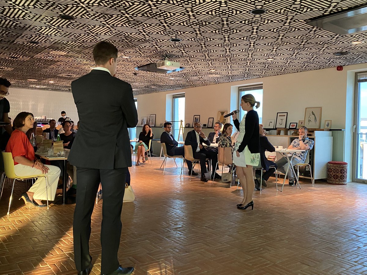 vanksen's tweet image. Opening speech of the 6th #digitalcircle by @cecileLorenzini (Associate Director @vanksen) &amp;amp; Adrien @kirschfink (Managing Director @AccentureLux). #GOODTOBEBACK!