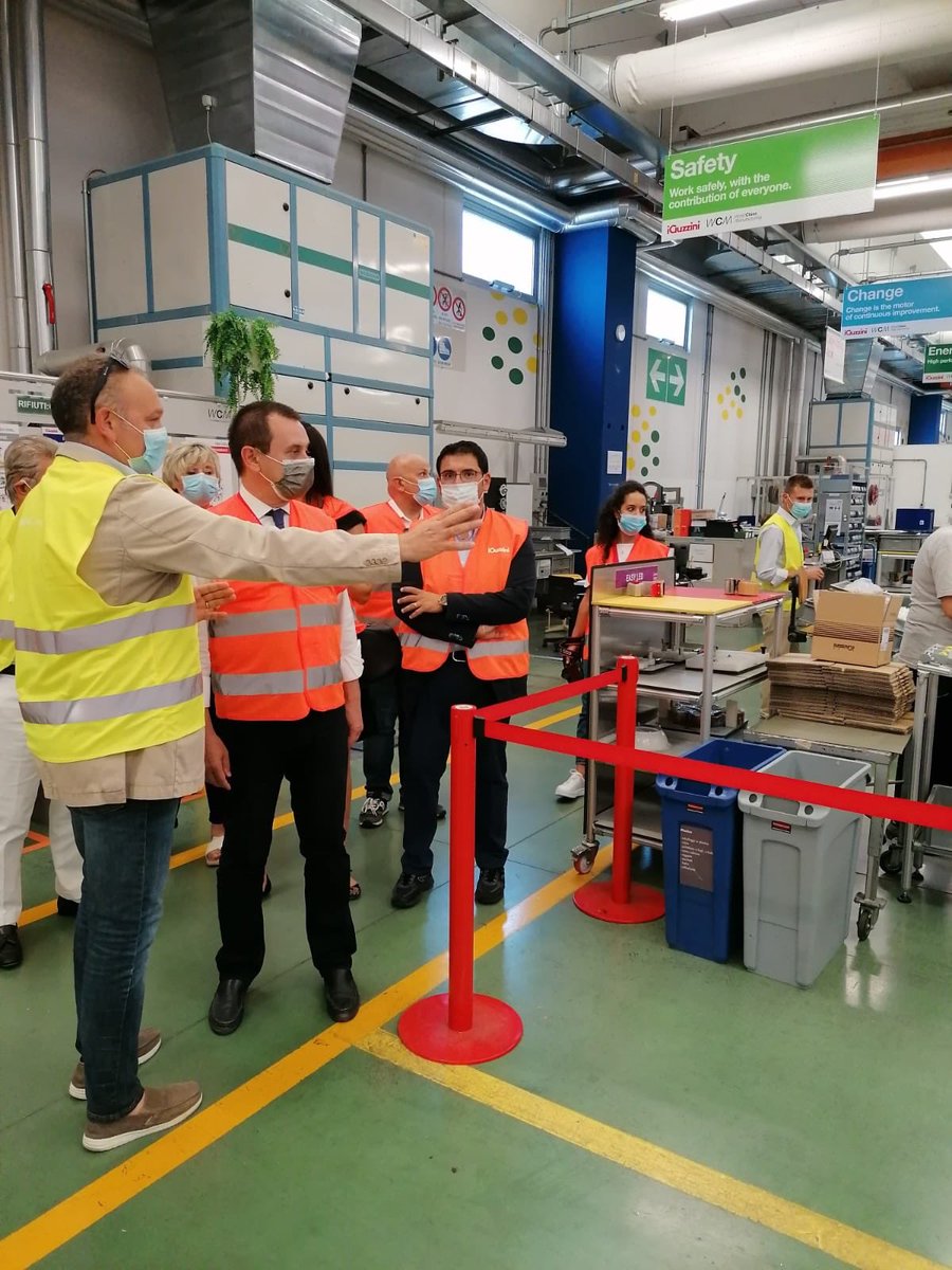 Ettore_Rosato's tweet image. Avete visto l’illuminazione del Nuovo Ponte di Genova? Vi siete mai soffermati a guardare la Pietà di Michelangelo? Merito della #iGuzzini, azienda leader mondiale nel settore dell’illuminazione, vero e proprio fiore all’occhiello dell’imprenditoria italiana che dobbiamo tutelare