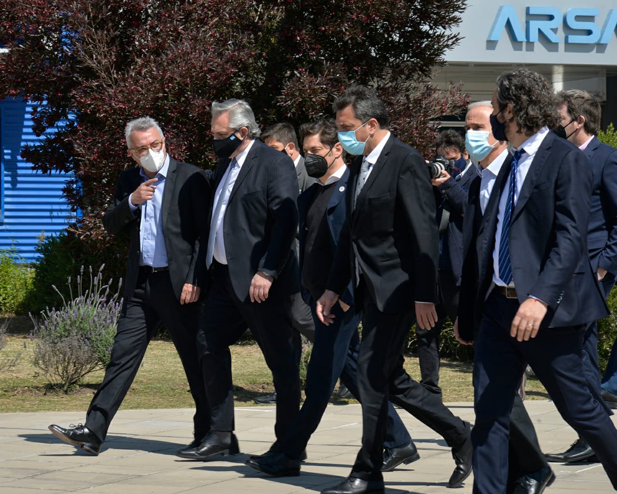 ZamoraJulio's tweet photo. Acompañé al Pte. @alferdez y al Gob. @Kicillofok en la presentación del #PlanConectar que incluye la construcción de un nuevo satélite argentino. El mismo se realizará en Benavídez, con el objetivo de brindar conectividad a lo largo de todo el territorio nacional (1/3). https://t.co/Mtqt9SGeBo