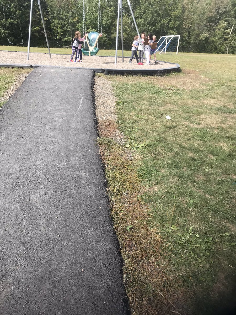 BrettAtwaterPE's tweet photo. Scavenger Hunt #2 at @AnnapolisEast today! The students are having a blast trying to figure out Mr. Atwater’s secret message! Lots of great teamwork and cooperation being shown between each of the groups! @AVRCE_NS #PhysEdOutside https://t.co/CclPAesWPZ