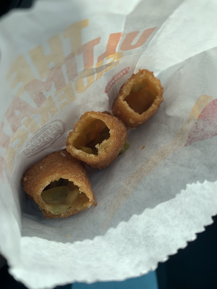 AshleyLemon's tweet photo. @BurgerKing what am I paying for?! They’re all empty......... 😖😡🙄#deepfriedair https://t.co/hRIJ4OXbZ9