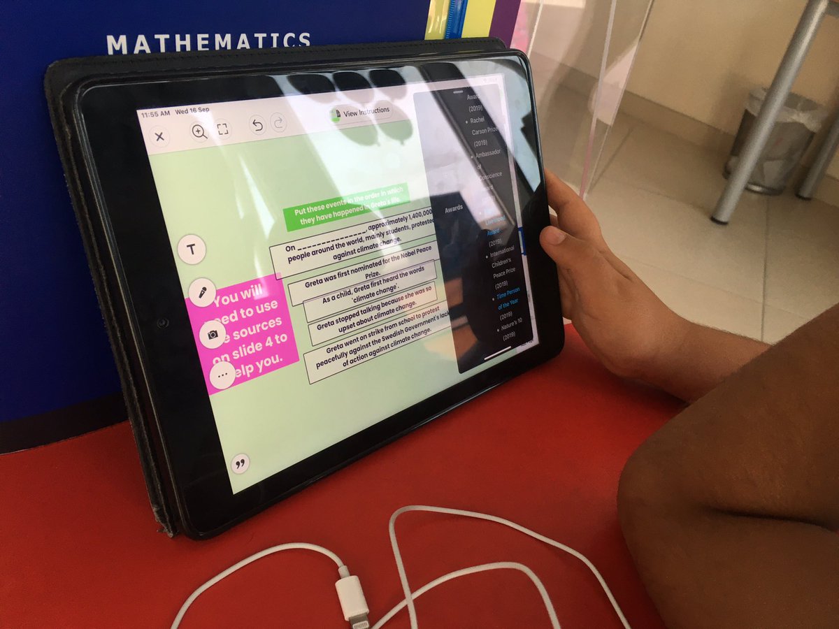 Mikeeds11's tweet image. Half way through week 3 and Ss are independently identifying opportunities to #splitscreen on their ipad to aid research and be more productive. LOVE how quickly they’ve picked up on this and accessibility features that come with the ipad #readerview #change