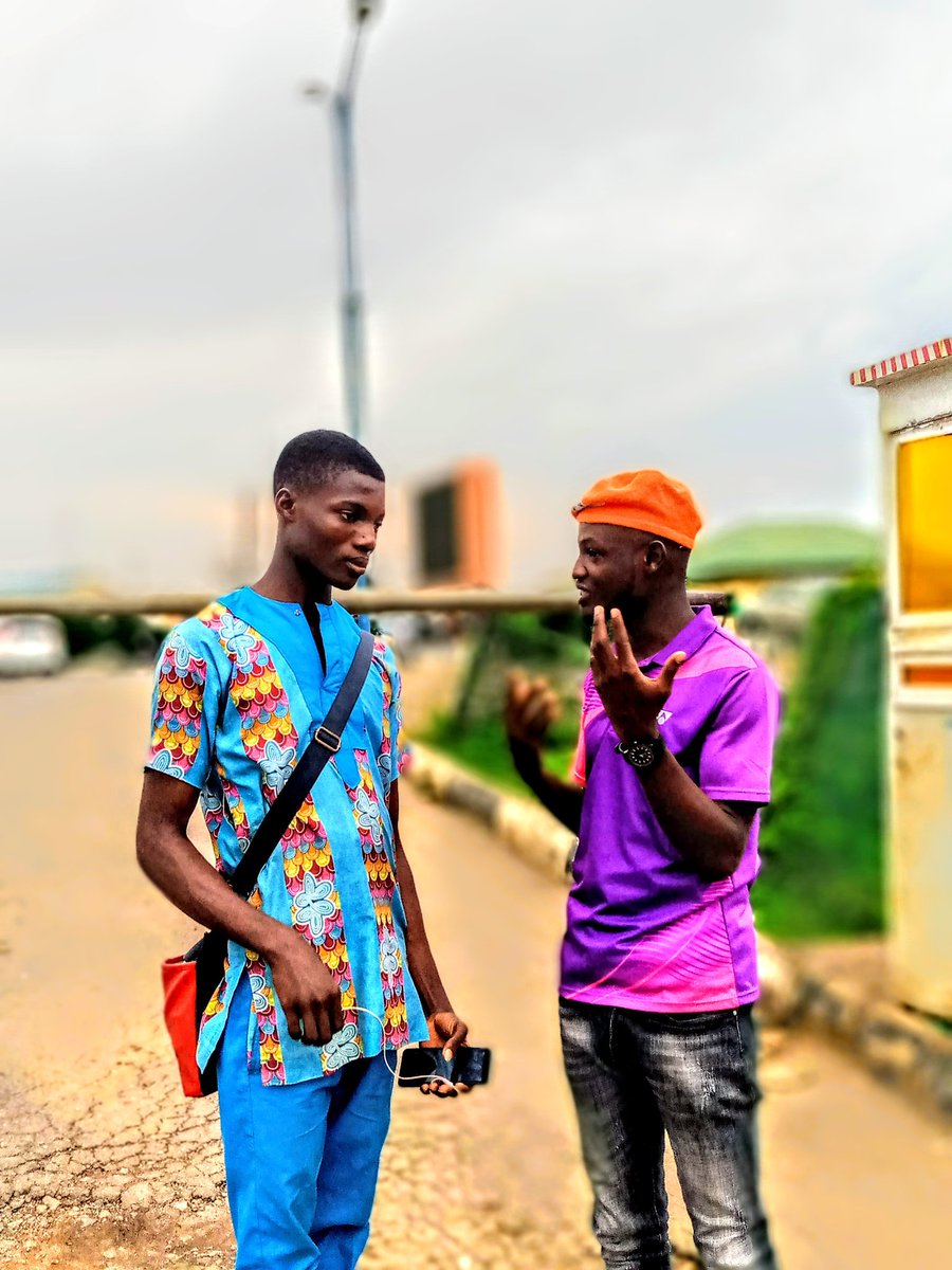 Michaelakande01's tweet photo. Today @ freedom Park Òṣogbo, While I was observing my engagement on #EachOneTellOne sensitization about October1st protest. I am privileged enough to met these three people and change their mindset. @RevolutionNowNg @sowore https://t.co/HNmXYYXxRb