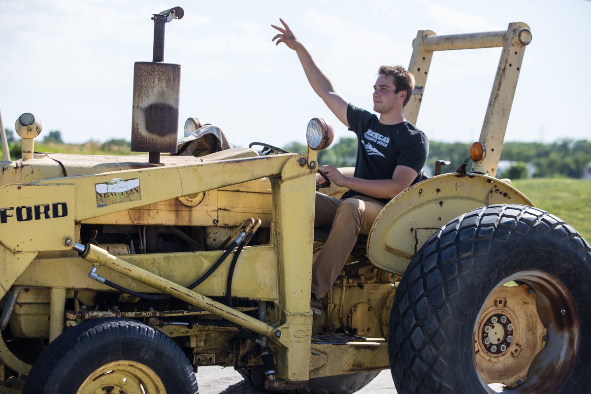 farmlandowner's tweet photo. Without materials grown on American farmland, this gear wouldn’t exist.

#AmericanFarmlandOwner #FarmPride #FarmOwner #Farmer #FarmShirt https://t.co/Rv7H2pEDYo